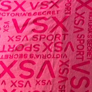 Victoria's Secret Other - Victoria Secrets Sport Top Victoria's Secret Other - Victoria Secrets Sport Top